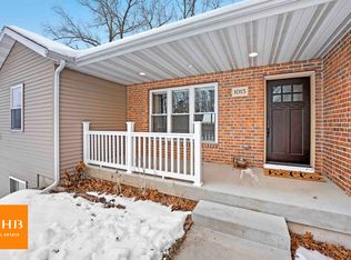 1015 Rosemary Ln, Baraboo, WI 53913