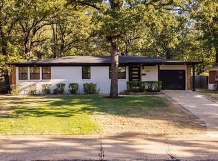 7802 Bonnie Brae Rd, Little Rock, AR 72227