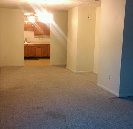 4th image of 1 Willow Glen Cir APT 41