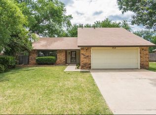 2314 Ripple Creek Ln, Edmond, OK 73012