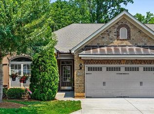 102 Liberty Square Dr, Greensboro, NC 27455