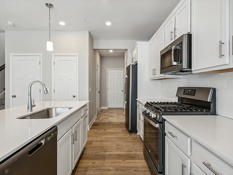 Bentley Village — Photo 3