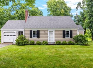12 Merrymount Rd, Hingham, MA 02043