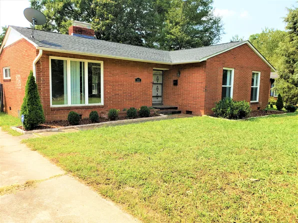 808 E Woodlawn Rd, Charlotte, NC 28209