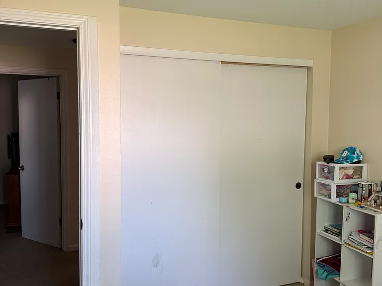 445 Cleveland Dr — Photo 3