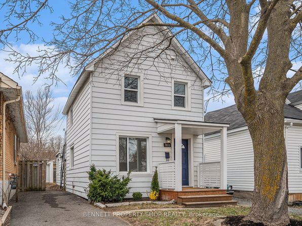 978 Admiral Ave, Ottawa, ON K1Z 6L9