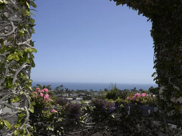 16645 Akron St, Pacific Palisades, CA 90272