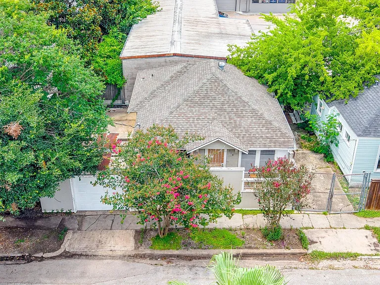 304 Bomar St — Photo 19