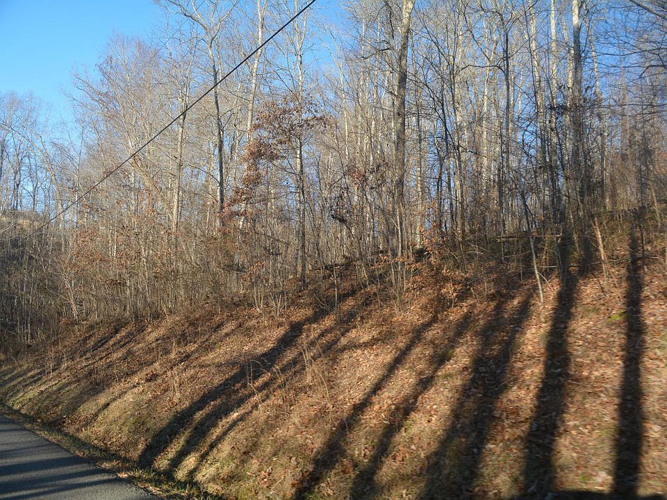 1st image of 744 Country Oaks Ln