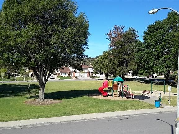 3rd image of 2074 Fayton Ct