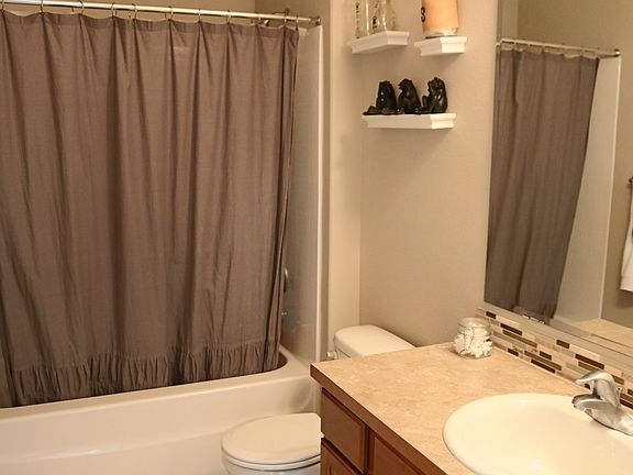 5th image of 8920 28th Way SE