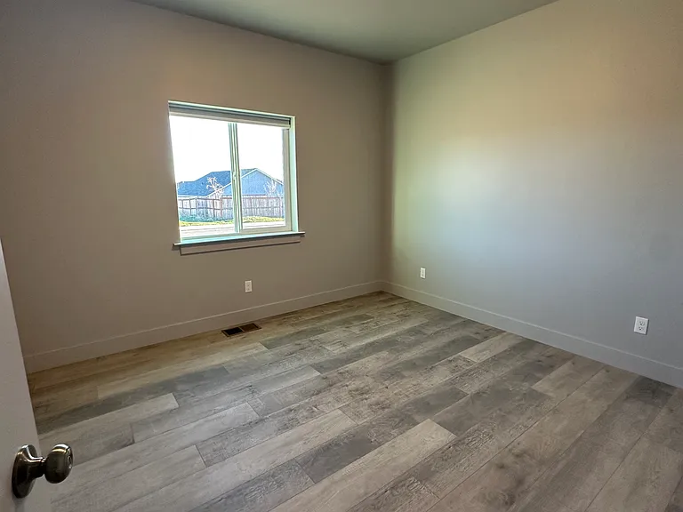 482 Cherry St — Photo 8