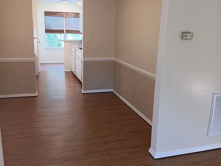 721 Stadium Dr #721 — Photo 8