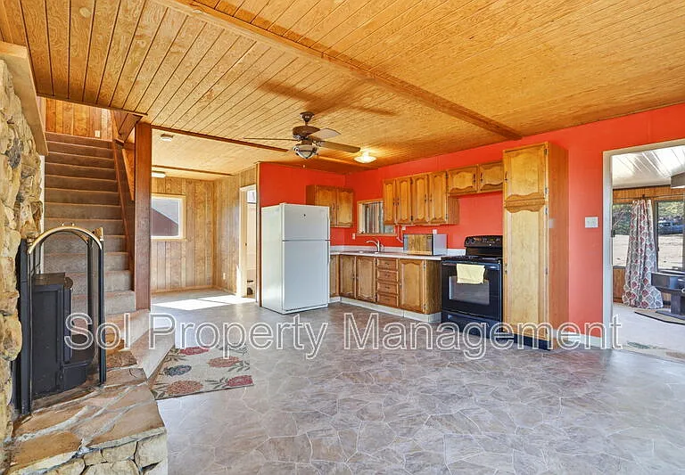 1005 Summit Rd — Photo 7