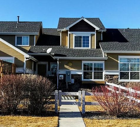 2nd image of 102 Bayside Cir