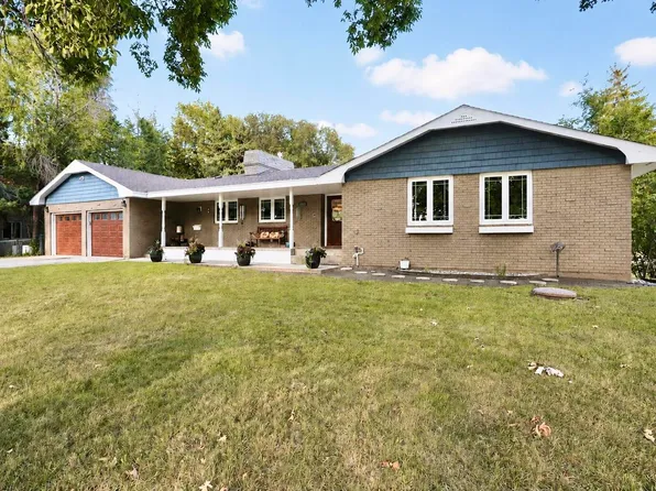1202 N 4th St, Aberdeen, SD 57401