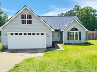 426 Colonial Hills Dr, Lillington, NC 27546