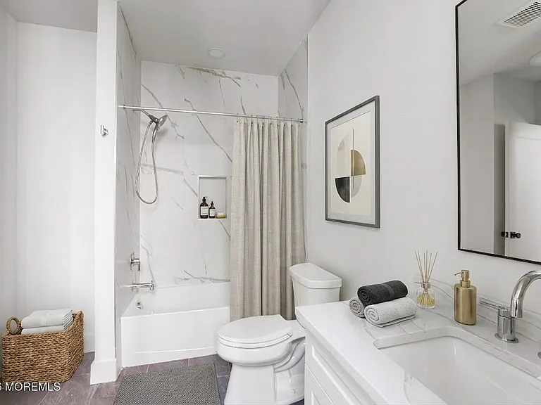 9 Wharf Ave #1 — Photo 14