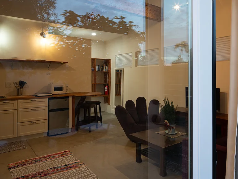 6125 S Kings Rd #1 — Photo 8