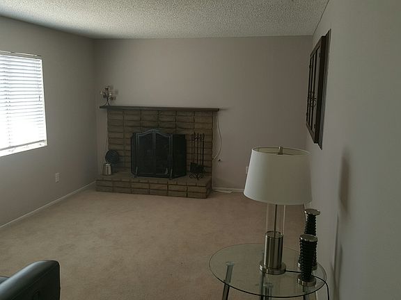 3rd image of 16426 Iris Dr