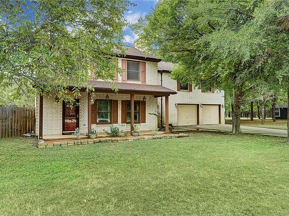 3rd image of 372 Lamaloa Ln