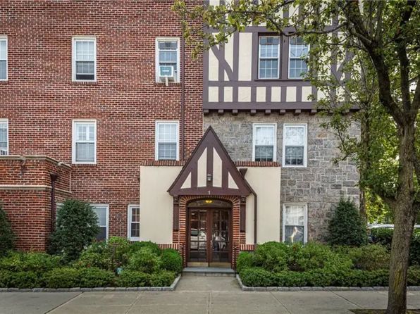 1 Cedar St APT 4C
