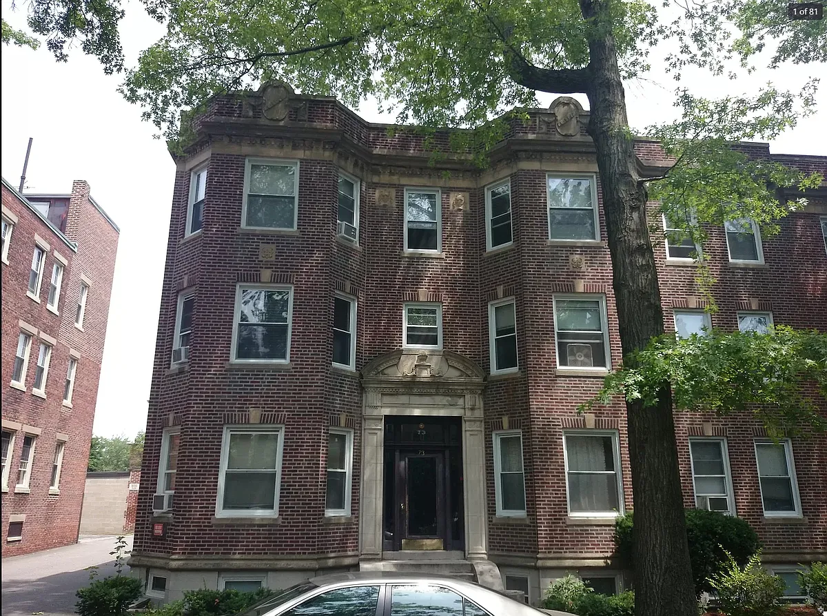 Building Photo - 73 Thatcher St #1O1
