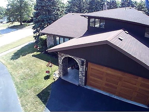 3rd image of 400 N Joyce Ave