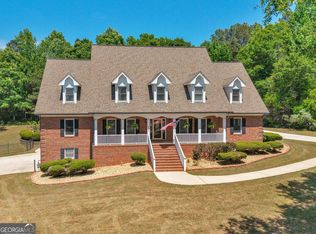 511 Clearwater Dr, McDonough, GA 30252