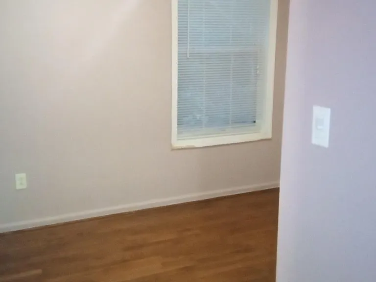 7087 Ravenwood Ln — Photo 3