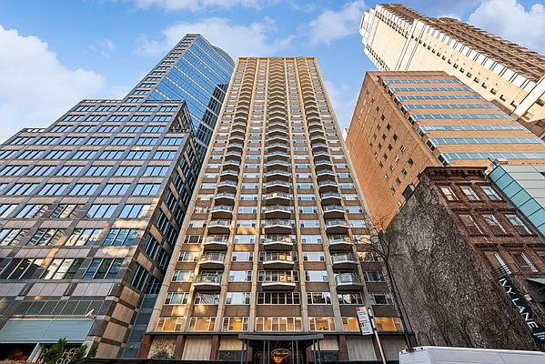 Sold by Nest Seekers International | media 30