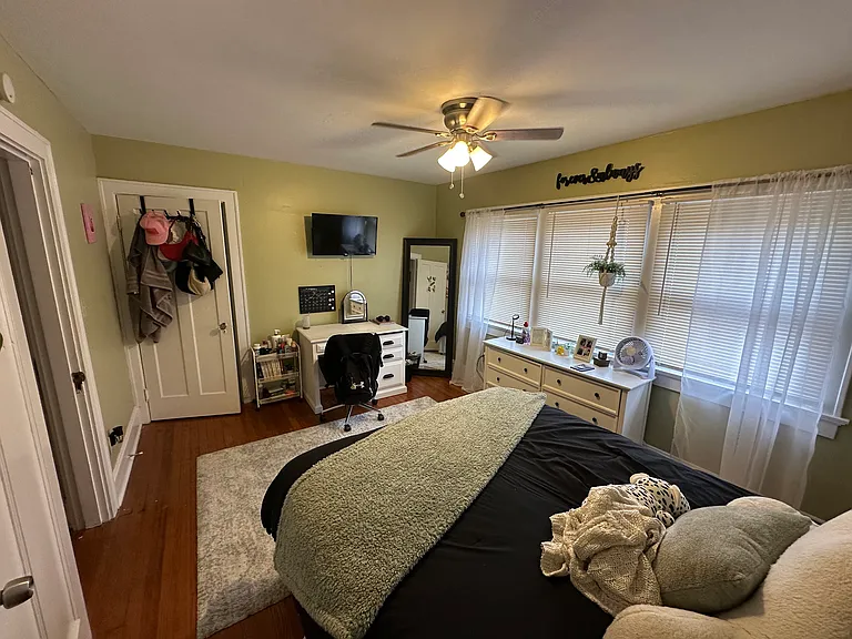 3256 Glendora Ave — Photo 9