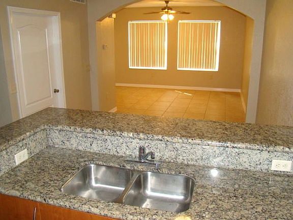 3rd image of 158 SW Peacock Blvd APT 30-106