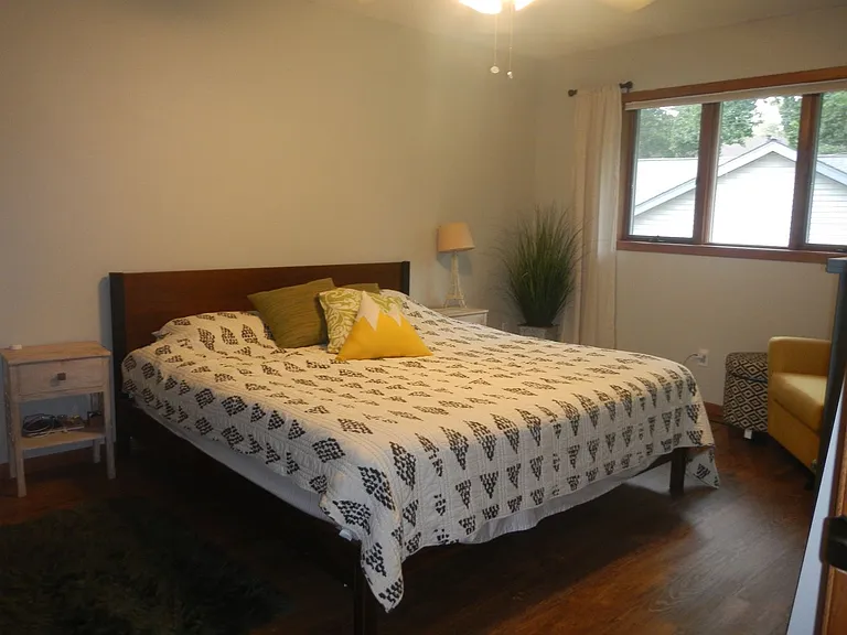 208 Arch St — Photo 5