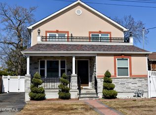 151 1st St, Keyport, NJ 07735