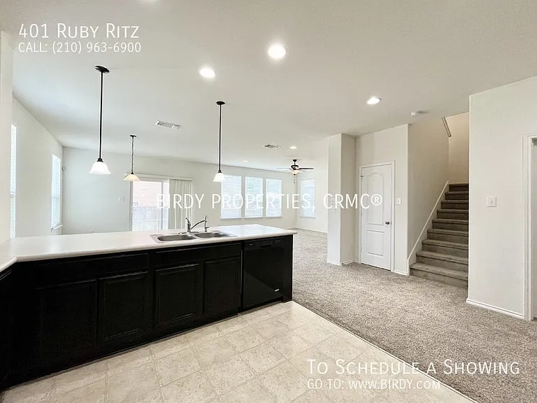 401 Ruby Ritz — Photo 15
