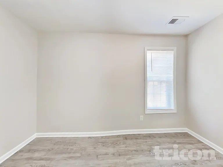 345 Gray Ghost St — Photo 12