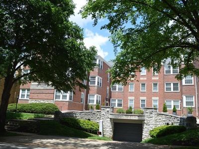 7563 Oxford Dr APT 2N, Saint Louis, MO, 63105