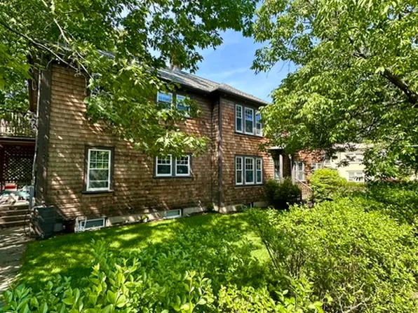 4 Warren Ter #2, Newton, MA 02459