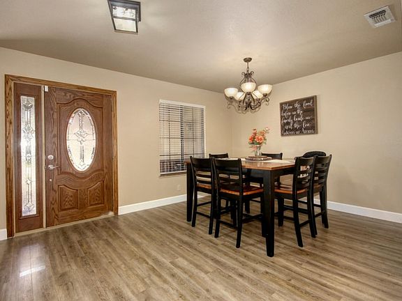 3rd image of 1680 Wyndham Way