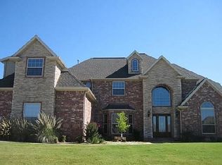 4714 N Copper Creek Dr, Fayetteville, AR 72764
