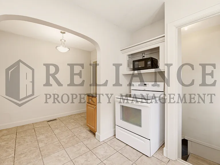 224 N Minnesota St — Photo 18
