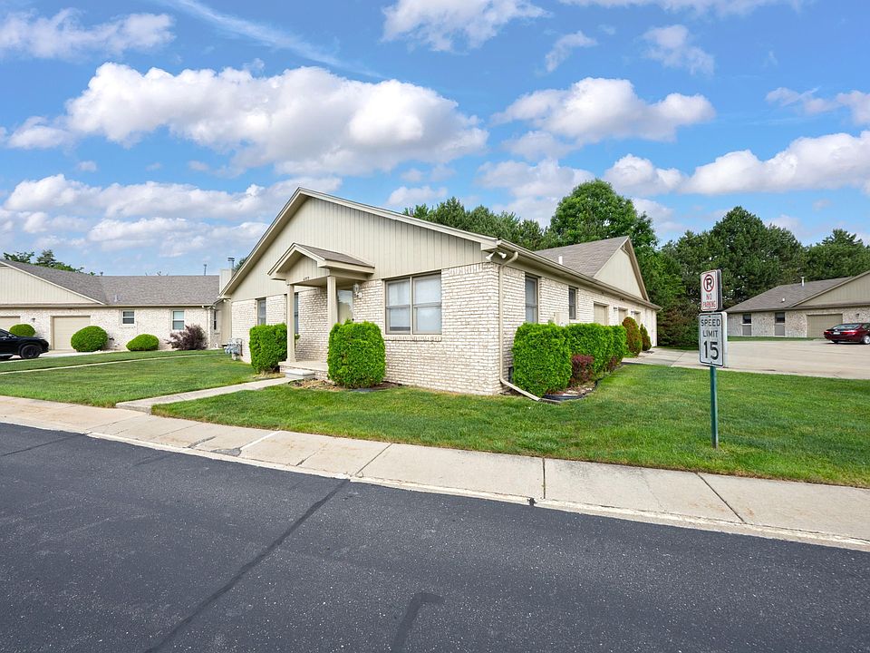 1st image of 41933 King Edward Ct