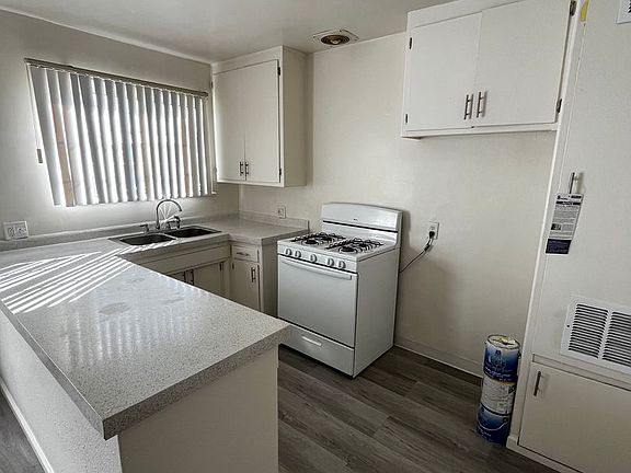 4th image of 10635 Friar St APT D