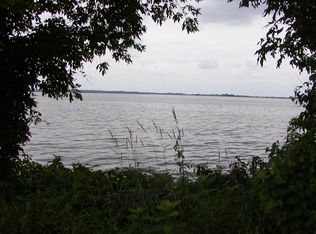 5533 County Rd S, Oshkosh, WI 54904