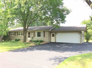 1714 Forsyth Rd, Kronenwetter, WI 54455