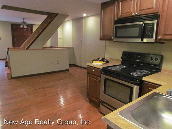 5th image of 1348 S Melville St