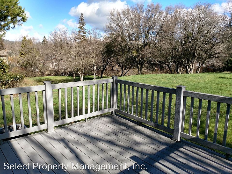 1st image of 2805 Oak Creek Ct