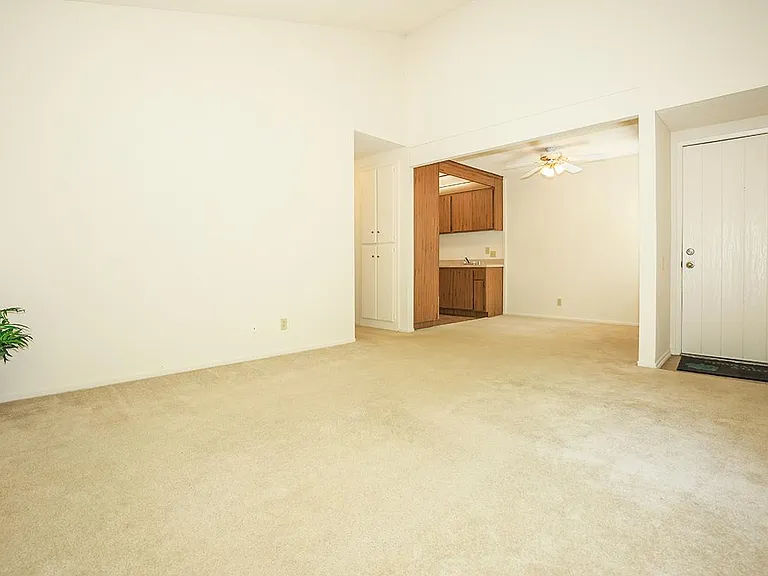 Country Woods Apartment Homes — Photo 17