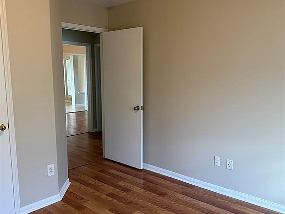 5th image of 15318 Inks Lake Dr